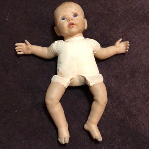 Vintage babydoll Linda Murray